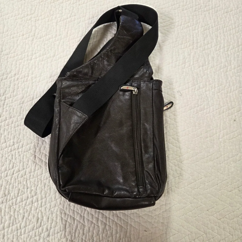 Travelon Dark Brown Leather Sling Crossbody Bag Multi-Pocket Travel Messenger